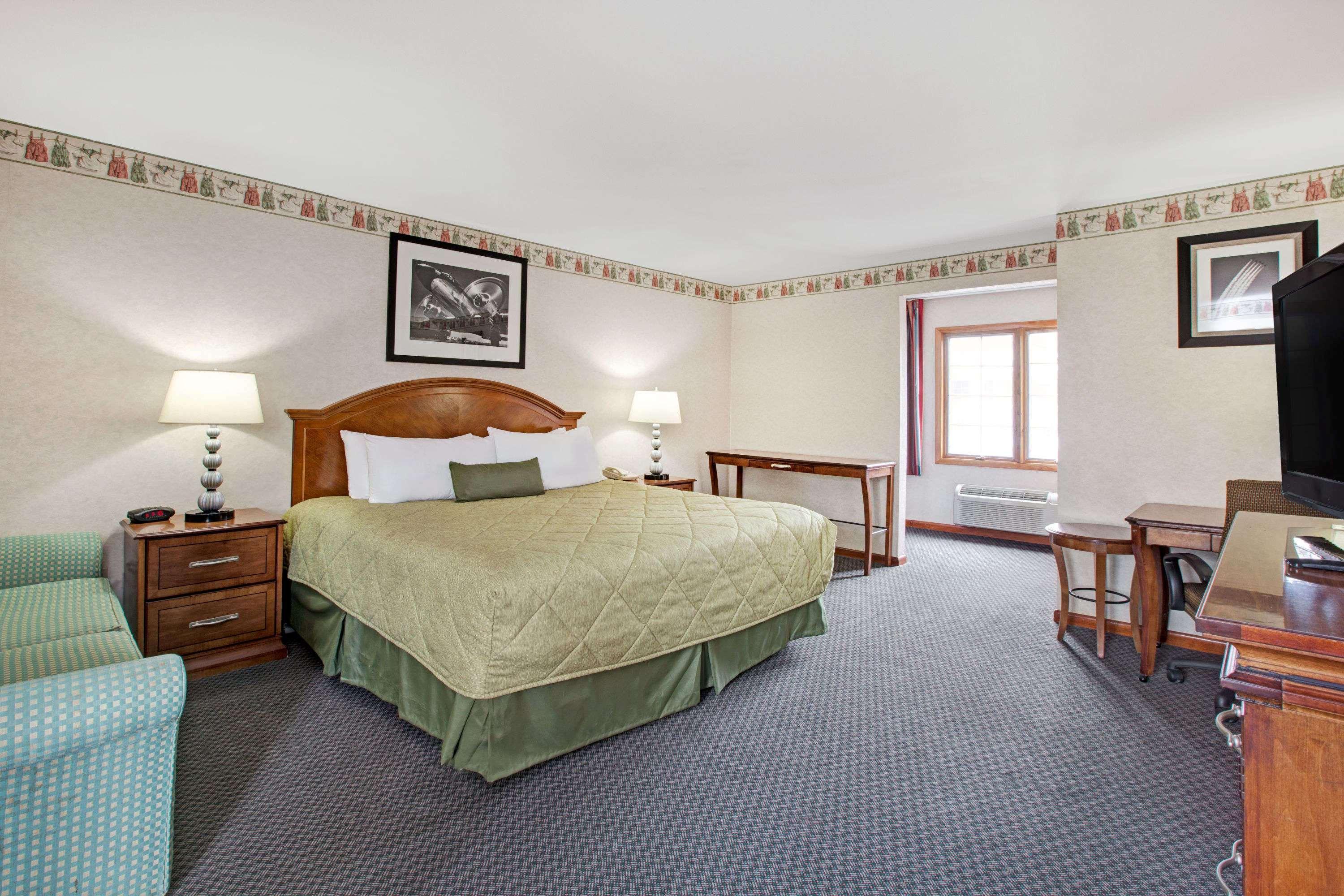 Ramada Inn Flemington Extérieur photo