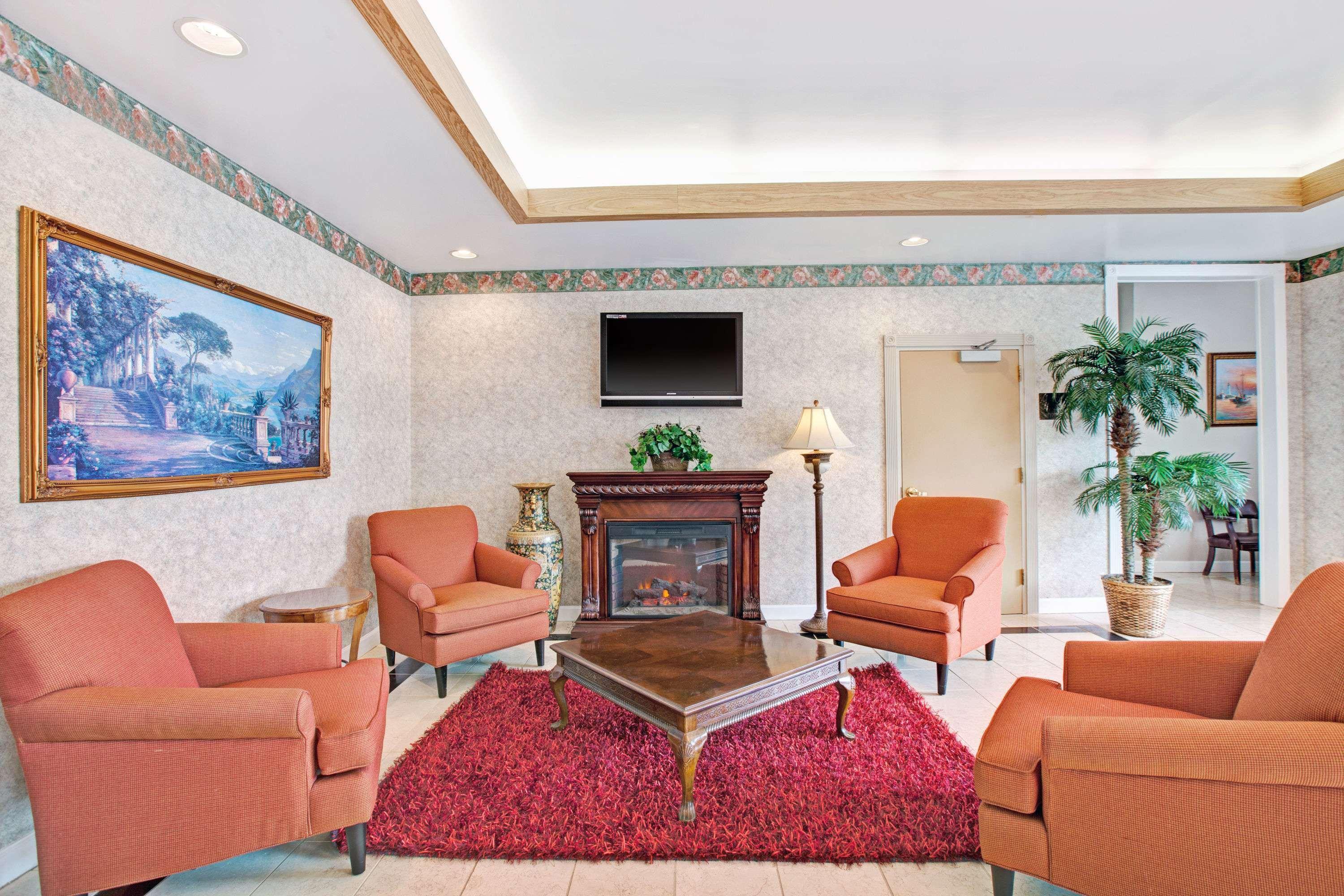 Ramada Inn Flemington Extérieur photo